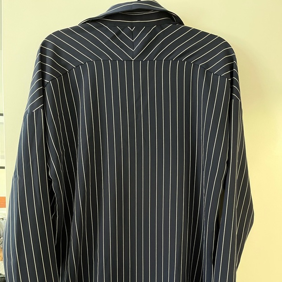 Babaton Kearney Blouse - Picture 4 of 5